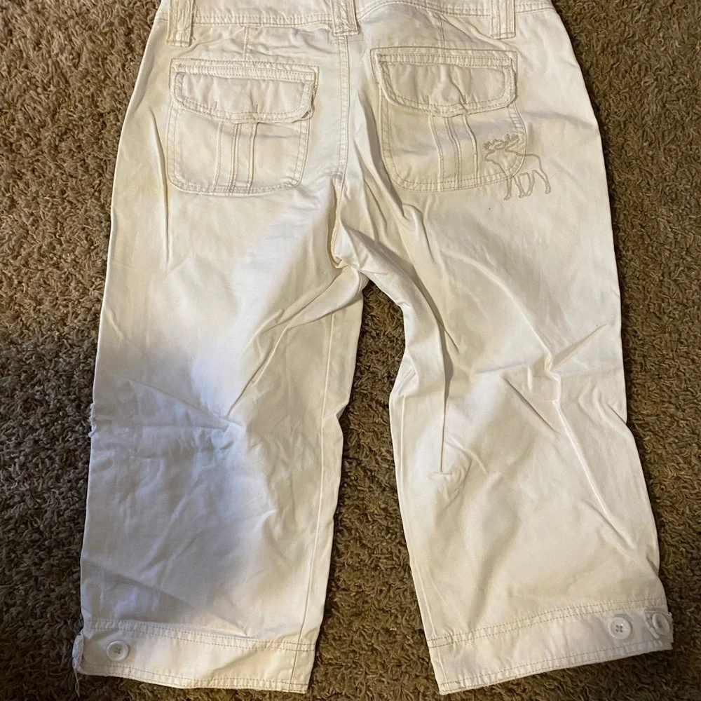 Abercrombie & Fitch white capris size 4 - Picture 2 of 3